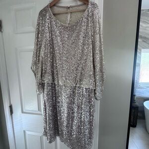 Jessica Howard Champagne Sequin Midi Dress
